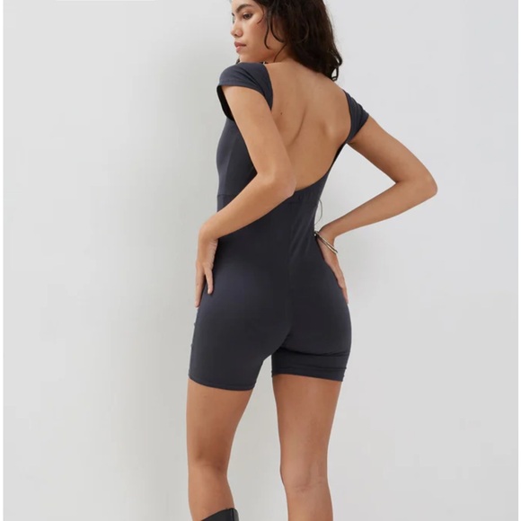 Nwt Motel Rocks Romper - Picture 8 of 8